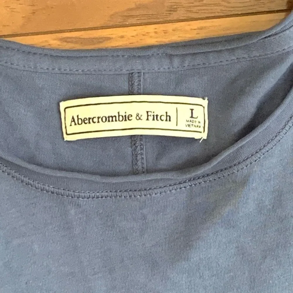 Abercrombie Bell Sleeve Top Size Large‎